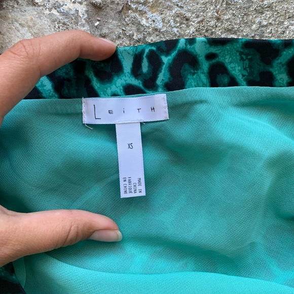 Teal midi skirt size small - Picture 2 of 2